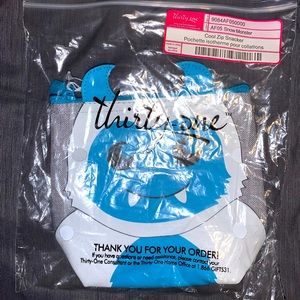 Thirty One Cool zip snacker in snow monster